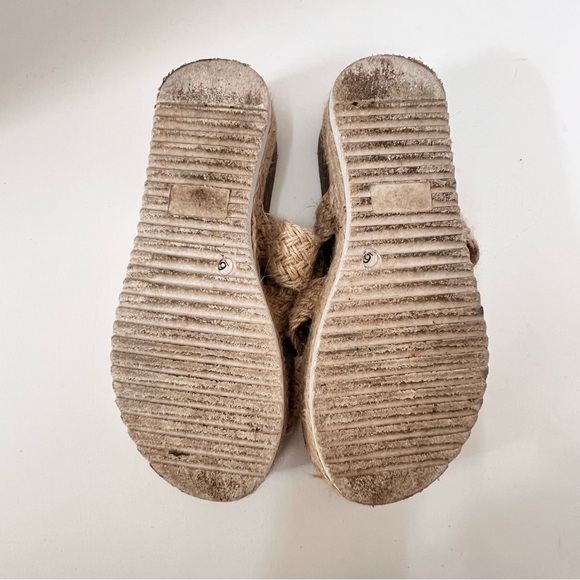 Hata Women’s Priscilla 3 Slip On Beige Sandals 6 - Picture 6 of 7